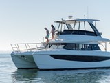 Aquila 42 fly to foredeck access